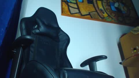 phlilloyhighclouds online show from 03-09-26, 12:09