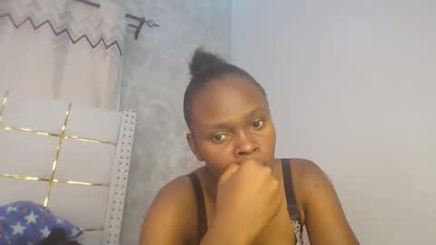 phoebe online show from 02-07-26, 07:39