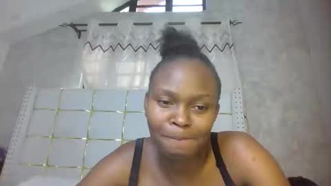 phoebe online show from 02-20-26, 06:26