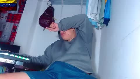 AdnierGnz online show from 01-11-26, 01:38