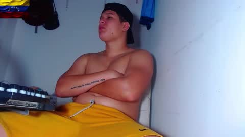 AdnierGnz online show from 02-04-26, 04:13