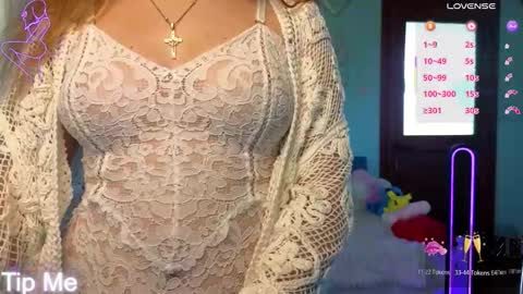 Selena online show from 10-09-25, 07:06