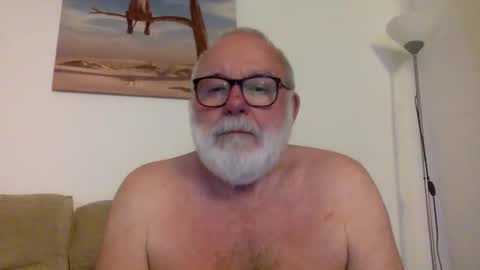 Snapshot of phozzagain chatting on 06-06-26, 08:46 phozzagain online show from 06-06-26, 08:46