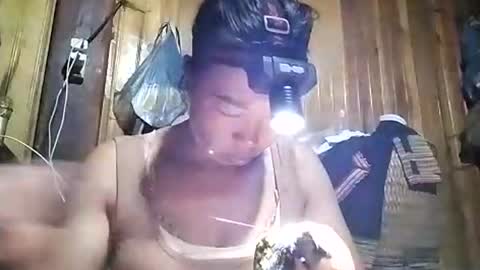 Snapshot of phuong_vietnam chatting on 06-26-26, 02:10 phuong_vietnam online show from 06-26-26, 02:10