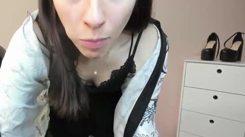 Snapshot of pia_desire chatting on 11-23-25, 07:52 P I A online show from 11-23-25, 07:52