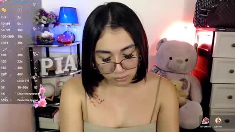 Pia online show from 02-07-25, 07:59