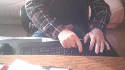 Snapshot of piavola chatting on 05-02-26, 05:23 piavola online show from 05-02-26, 05:23