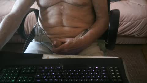 Snapshot of piavola chatting on 06-22-26, 01:41 piavola online show from 06-22-26, 01:41