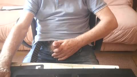 Snapshot of piavola chatting on 07-18-26, 08:18 piavola online show from 07-18-26, 08:18