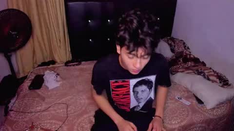 picaszomilos350 online show from 02-09-26, 05:11