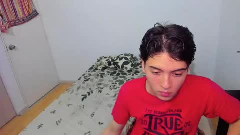 picaszomilos350 online show from 03-04-26, 05:24