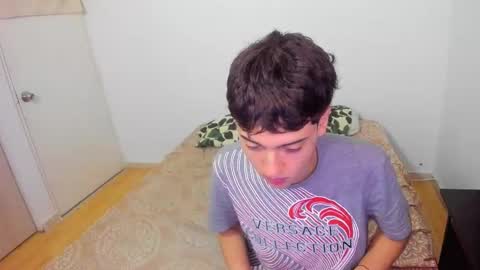 picaszomilos350 online show from 03-15-26, 07:03