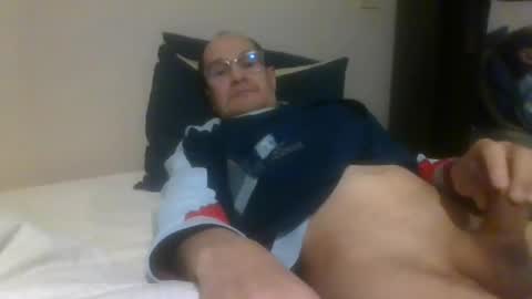 Snapshot of pichoun71 chatting on 01-18-25, 07:07 pichoun71 online show from 01-18-25, 07:07