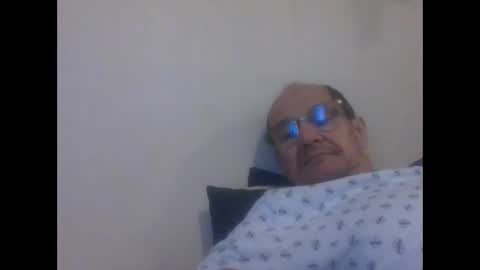 Snapshot of pichoun71 chatting on 09-13-25, 07:19 pichoun71 online show from 09-13-25, 07:19