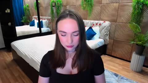 Emelie online show from 02-21-26, 10:27