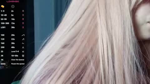 Snapshot of piera_ chatting on 11-01-25, 07:16 Piera online show from 11-01-25, 07:16