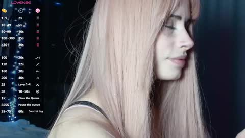 Snapshot of piera_ chatting on 11-22-25, 05:56 Piera online show from 11-22-25, 05:56