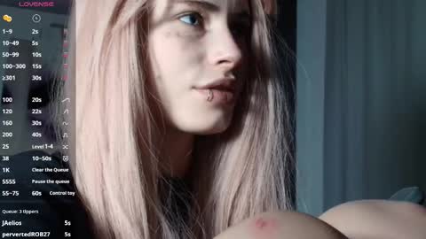 Snapshot of piera_ chatting on 12-14-25, 07:51 Piera online show from 12-14-25, 07:51