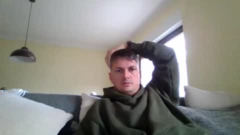 piercingsxxx online show from 11-18-25, 08:30