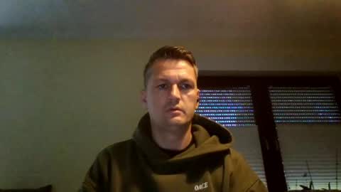 Snapshot of piercingsxxx chatting on 05-07-26, 08:52 piercingsxxx online show from 05-07-26, 08:52