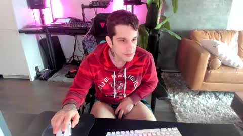 Snapshot of pierrefitch chatting on 03-06-25, 02:29 Pierre Fitch online show from 03-06-25, 02:29