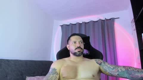 Snapshot of pierrevidal chatting on 05-25-26, 10:38 Pierre online show from 05-25-26, 10:38
