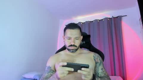 Snapshot of pierrevidal chatting on 06-15-26, 04:53 Pierre online show from 06-15-26, 04:53