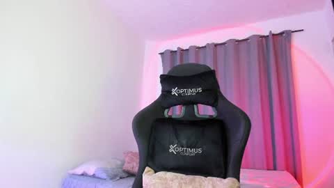 Snapshot of pierrevidal chatting on 06-16-26, 10:56 Pierre online show from 06-16-26, 10:56