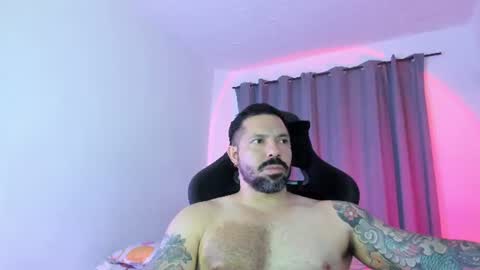 Snapshot of pierrevidal chatting on 06-22-26, 03:25 Pierre online show from 06-22-26, 03:25