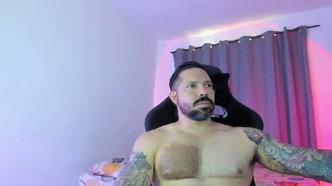 Snapshot of pierrevidal chatting on 06-22-26, 03:31 Pierre online show from 06-22-26, 03:31