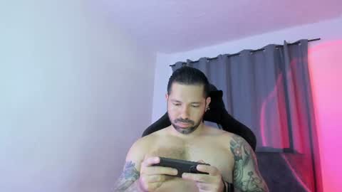 Snapshot of pierrevidal chatting on 07-06-26, 10:12 Pierre online show from 07-06-26, 10:12
