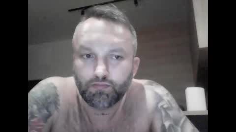 Snapshot of piesciarz13 chatting on 12-21-25, 01:46 piesciarz13 online show from 12-21-25, 01:46