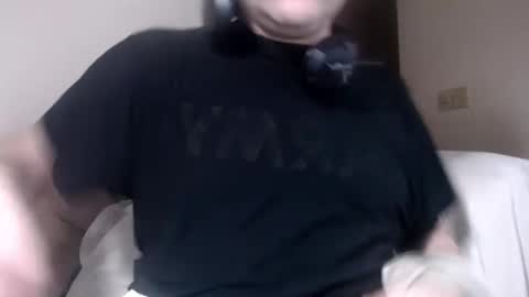 Snapshot of piggyfun79 chatting on 12-23-25, 03:48 Piggyfun1979 online show from 12-23-25, 03:48