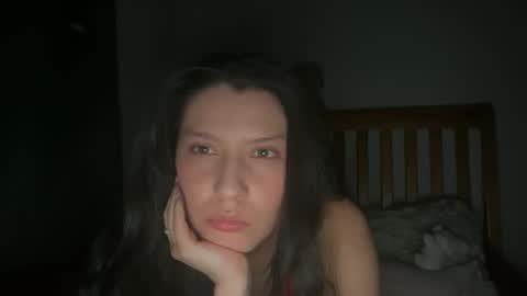 Mila online show from 06-01-26, 01:51