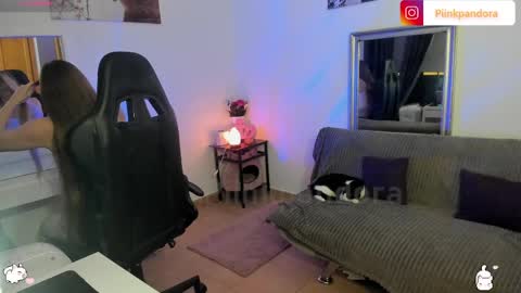 PiinkPandora online show from 04-05-26, 08:17