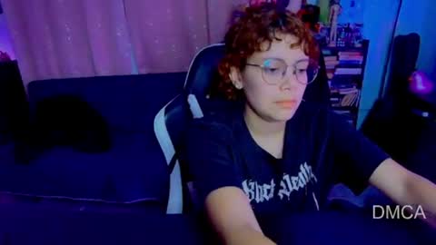 Snapshot of piixiie_d_oll chatting on 06-22-26, 03:25 Andrea G online show from 06-22-26, 03:25