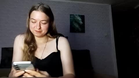 Snapshot of pilarpahnke chatting on 10-12-25, 01:21 Marry online show from 10-12-25, 01:21