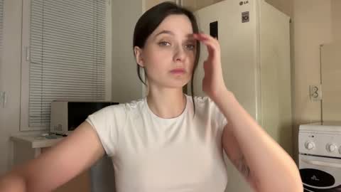 Trisha     online show from 09-28-25, 02:55