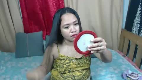 Snapshot of pinay_adeline chatting on 12-21-25, 01:07 pinay_adeline online show from 12-21-25, 01:07