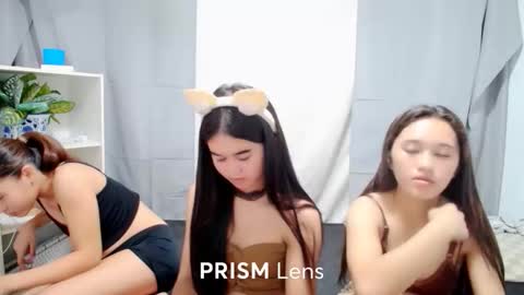 Snapshot of pinay_ak chatting on 11-17-25, 12:44 pinay_ak online show from 11-17-25, 12:44