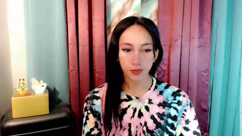 lucyLove online show from 12-18-25, 02:28
