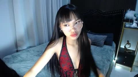 Snapshot of pinay_slutx chatting on 03-10-25, 09:32 dee online show from 03-10-25, 09:32