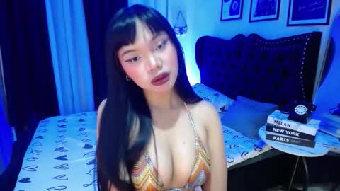 Snapshot of pinay_slutx chatting on 03-05-26, 05:36 dee online show from 03-05-26, 05:36
