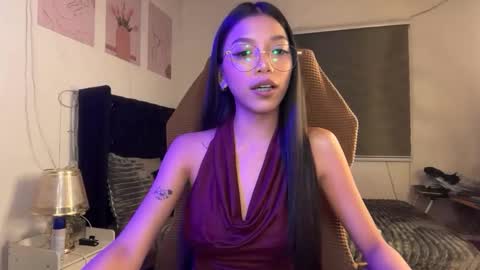 Snapshot of pinay_xpress chatting on 05-05-26, 11:40 TINA online show from 05-05-26, 11:40