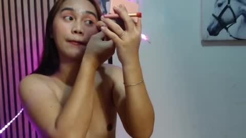 Snapshot of pinay_yahsy chatting on 06-27-26, 01:06 pinay_yahsy online show from 06-27-26, 01:06