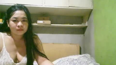 Snapshot of pinaycuddles chatting on 06-20-26, 05:27 pinaycuddles online show from 06-20-26, 05:27