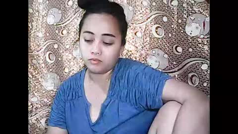 Snapshot of pinayexoticbeauty21 chatting on 12-16-25, 02:22 pinayexoticbeauty21 online show from 12-16-25, 02:22