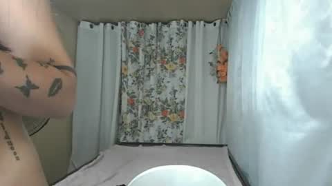 yumie  online show from 05-01-26, 12:32