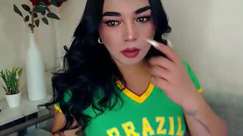 Snapshot of pinaymorena69 chatting on 09-10-25, 04:34 Just cath  online show from 09-10-25, 04:34