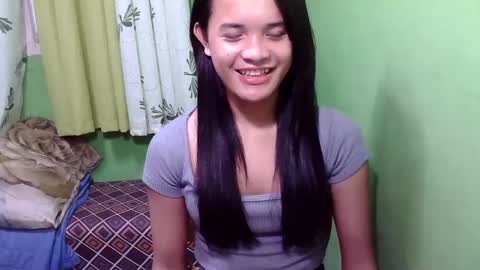 Snapshot of pinaymorena_rhowe chatting on 12-19-24, 10:02 pinaymorena_rhowe online show from 12-19-24, 10:02